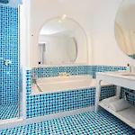 Relais Blu 4*