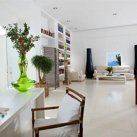 Relais Blu 4*